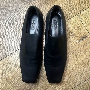 NO216 Black Leather Square Toe Flats Size 38/7.5-8US